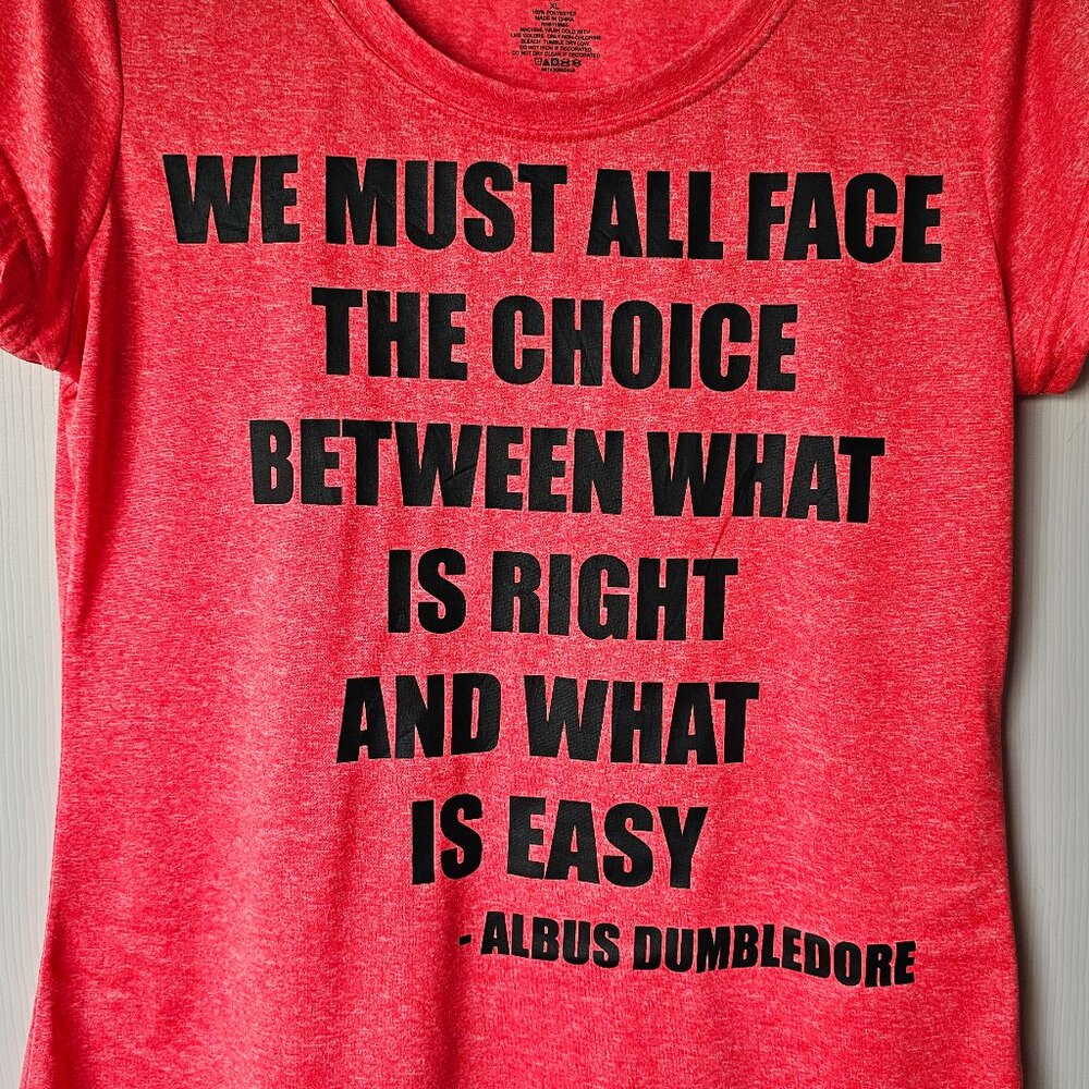 Red Harry Potter t-shirt large junior